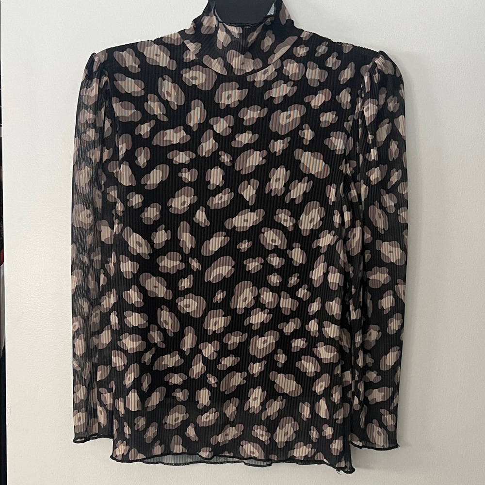 W5 Leopard Patterned High Neck Blouse